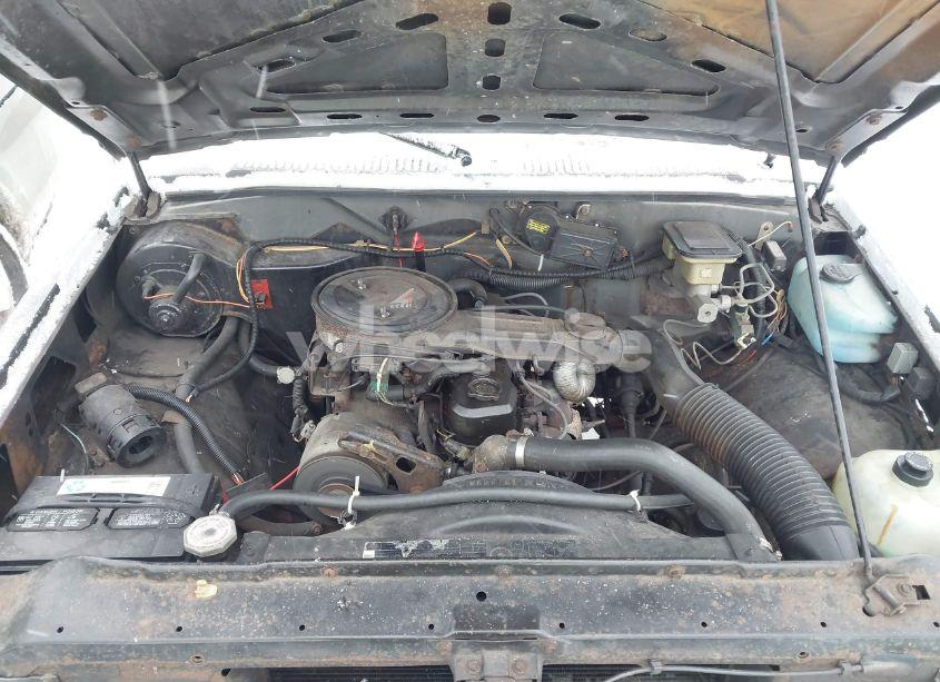 Photo 10 of 1986 Chevrolet S TRUCK S10 (VIN 1GCBS14E7G2137854)