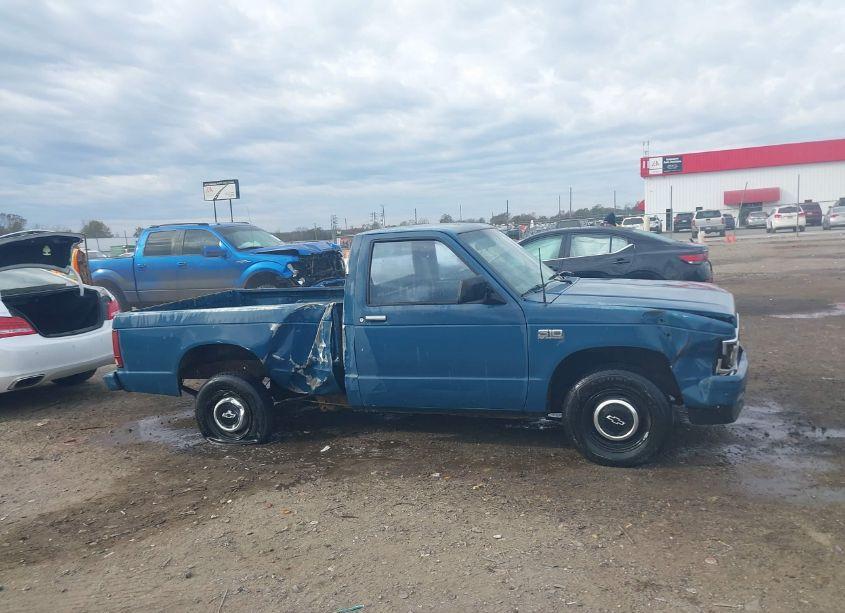 Photo 12 of 1988 Chevrolet S TRUCK S10 (VIN 1GCBS14E8J8142193)