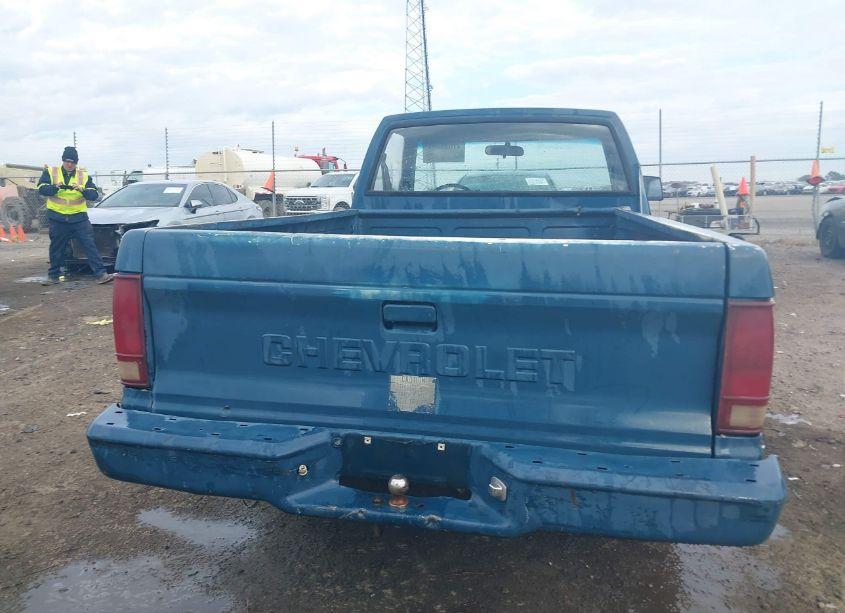 Photo 15 of 1988 Chevrolet S TRUCK S10 (VIN 1GCBS14E8J8142193)