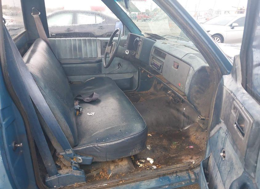 Photo 5 of 1988 Chevrolet S TRUCK S10 (VIN 1GCBS14E8J8142193)