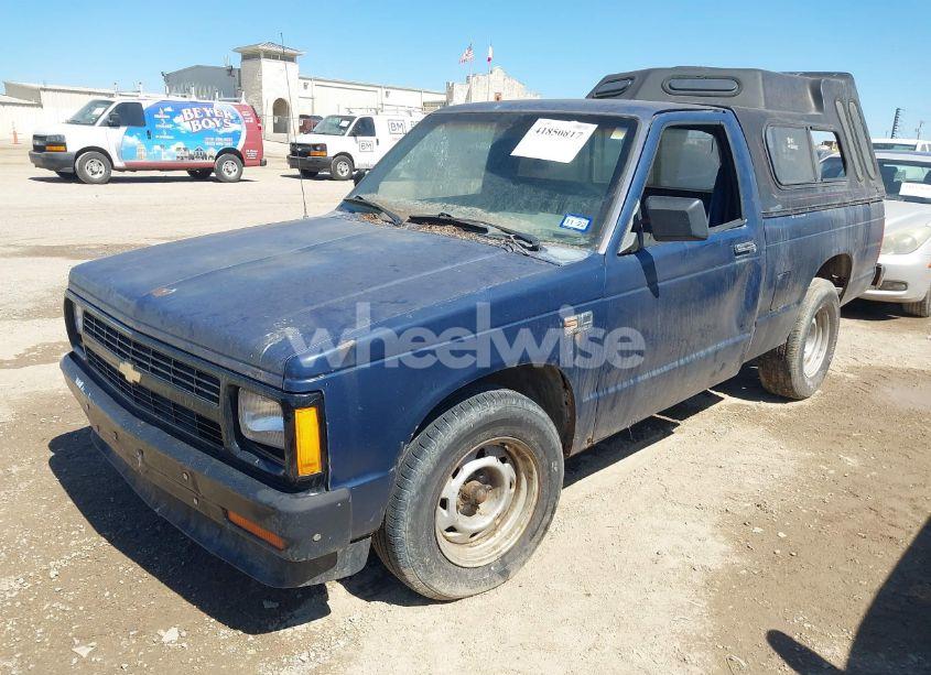 Photo 2 of 1986 Chevrolet S TRUCK S10 (VIN 1GCBS14R9G2106723)