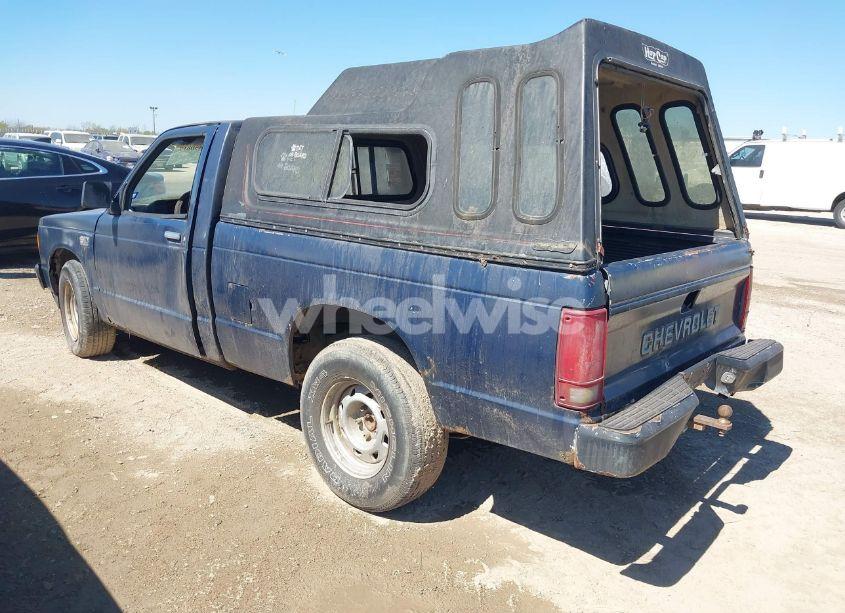 Photo 3 of 1986 Chevrolet S TRUCK S10 (VIN 1GCBS14R9G2106723)