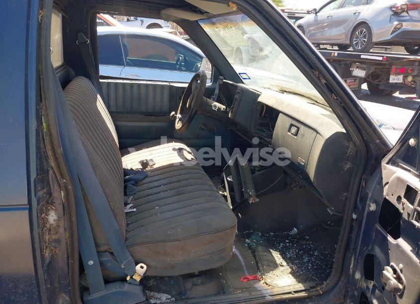 Photo 5 of 1986 Chevrolet S TRUCK S10 (VIN 1GCBS14R9G2106723)