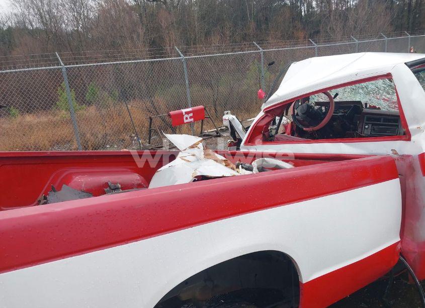 Photo 8 of 1989 Chevrolet S TRUCK S10 (VIN 1GCBS14Z9K8146645)