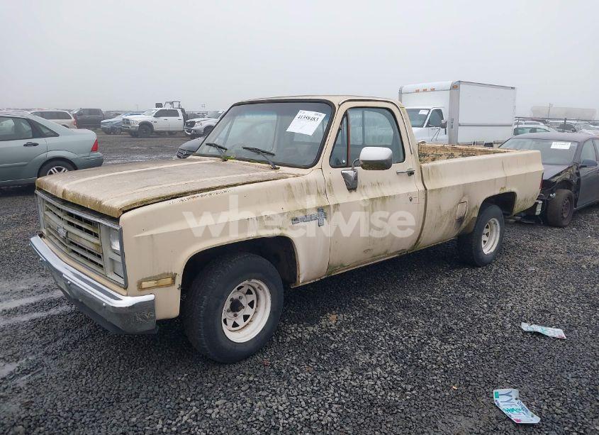 Photo 2 of 1985 Chevrolet C10 (VIN 1GCCC14F8FJ183398)