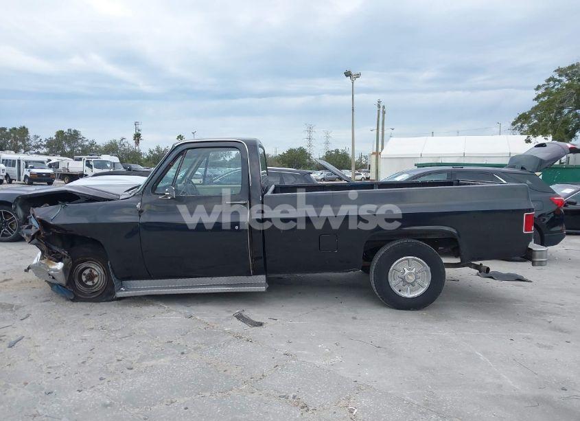 Photo 14 of 1981 Chevrolet C10 (VIN 1GCCC14G2BS188447)