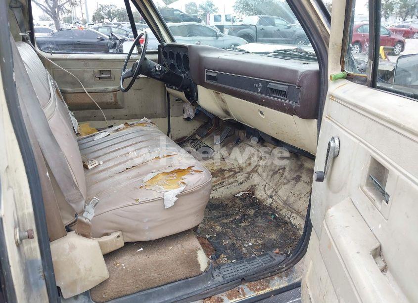 Photo 5 of 1981 Chevrolet C10 (VIN 1GCCC14G2BS188447)