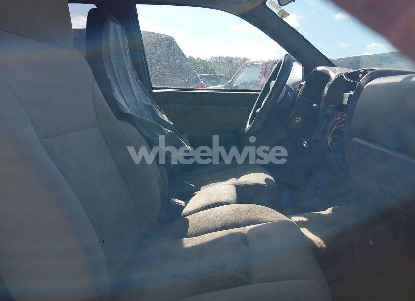 Photo 5 of 2004 Chevrolet Colorado LS (VIN 1GCCS136148106669)