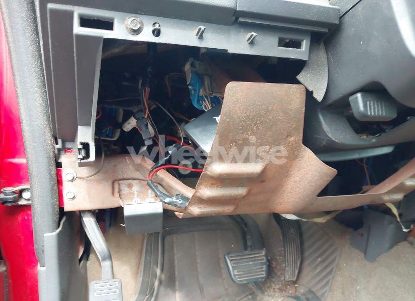 Photo 12 of 2004 Chevrolet Colorado LS (VIN 1GCCS136248103781)