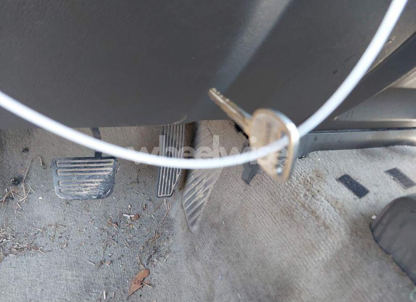 Photo 11 of 2005 Chevrolet Colorado LS (VIN 1GCCS136458181030)