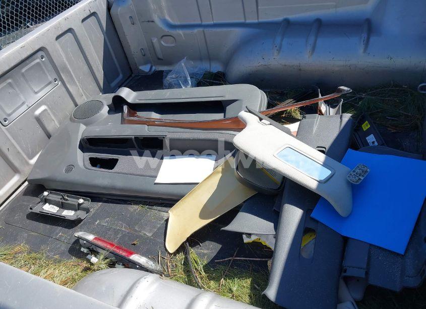 Photo 12 of 2005 Chevrolet Colorado LS (VIN 1GCCS136558275398)