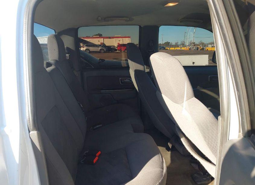 Photo 8 of 2005 Chevrolet Colorado LS (VIN 1GCCS136758165386)