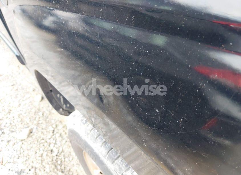 Photo 13 of 2004 Chevrolet Colorado LS (VIN 1GCCS136948104300)