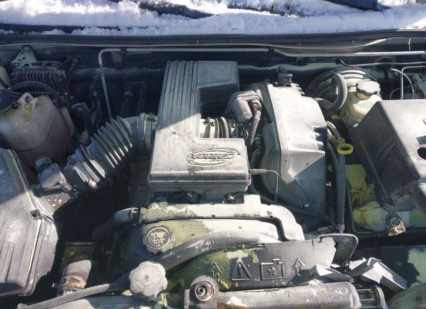 Photo 10 of 2004 Chevrolet Colorado LS (VIN 1GCCS136948192829)