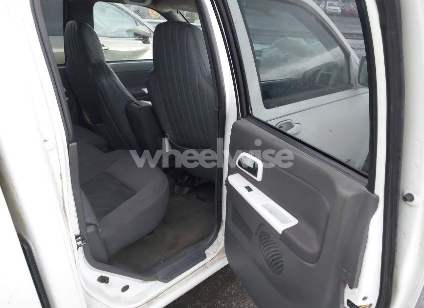 Photo 8 of 2005 Chevrolet Colorado LS (VIN 1GCCS136X58157136)