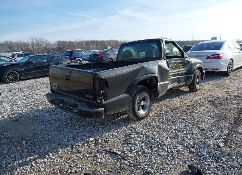 Photo 4 of 1998 Chevrolet S-10 LS FLEETSIDE (VIN 1GCCS1441WK205379)
