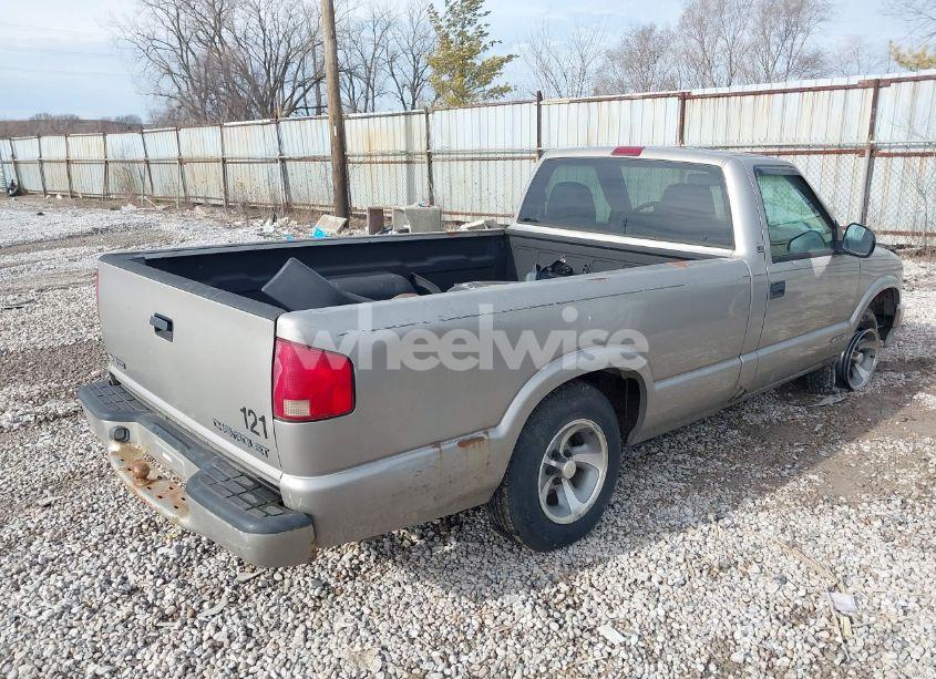 Photo 4 of 1998 Chevrolet S-10 LS FLEETSIDE (VIN 1GCCS1441WK232761)
