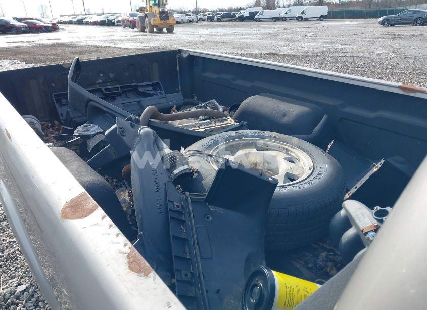 Photo 8 of 1998 Chevrolet S-10 LS FLEETSIDE (VIN 1GCCS1441WK232761)