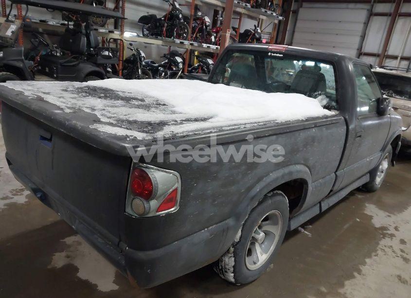 Photo 4 of 1998 Chevrolet S-10 LS FLEETSIDE (VIN 1GCCS1441WK251424)