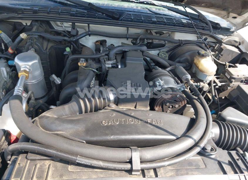 Photo 10 of 2000 Chevrolet S-10 LS (VIN 1GCCS1441Y8182038)