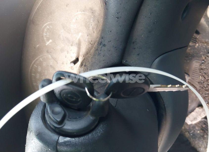 Photo 11 of 2000 Chevrolet S-10 LS (VIN 1GCCS1441YK185069)