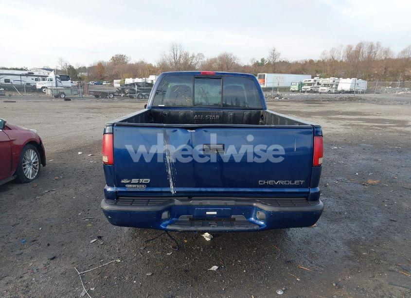 Photo 16 of 2000 Chevrolet S-10 LS (VIN 1GCCS1441YK185069)