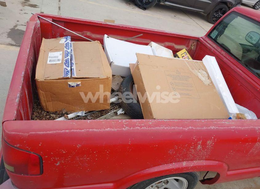 Photo 15 of 1994 Chevrolet S TRUCK S10 (VIN 1GCCS1442R8123890)