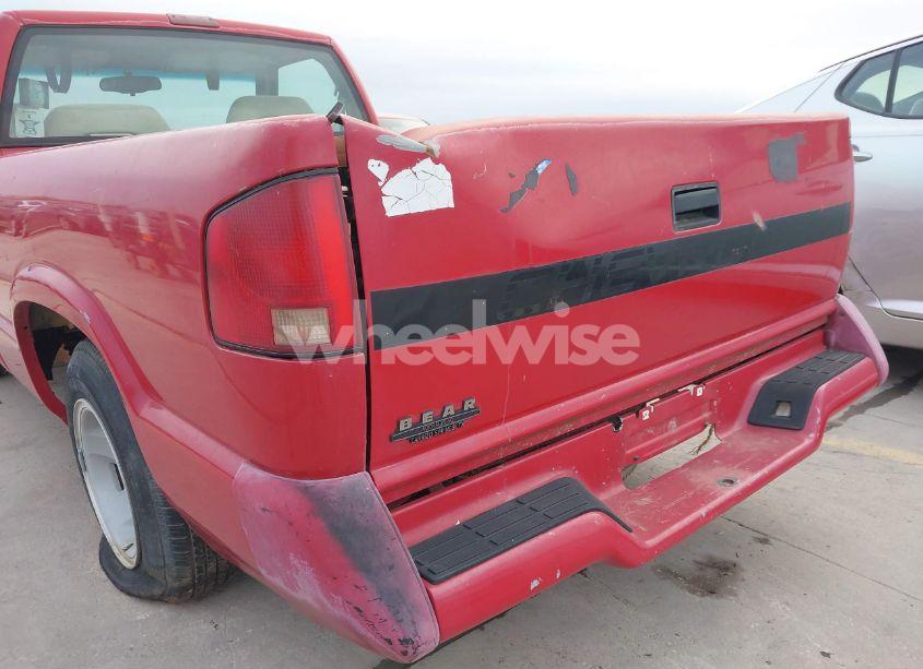 Photo 6 of 1994 Chevrolet S TRUCK S10 (VIN 1GCCS1442R8123890)