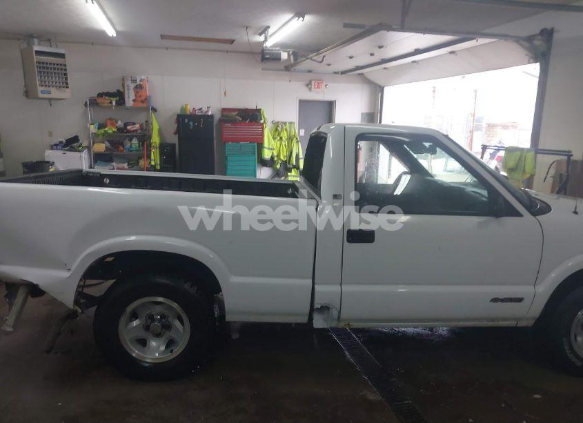 Photo 13 of 1997 Chevrolet S-10 LS FLEETSIDE (VIN 1GCCS1442V8114892)