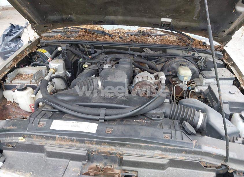 Photo 10 of 1999 Chevrolet S-10 LS (VIN 1GCCS1442X8159401)