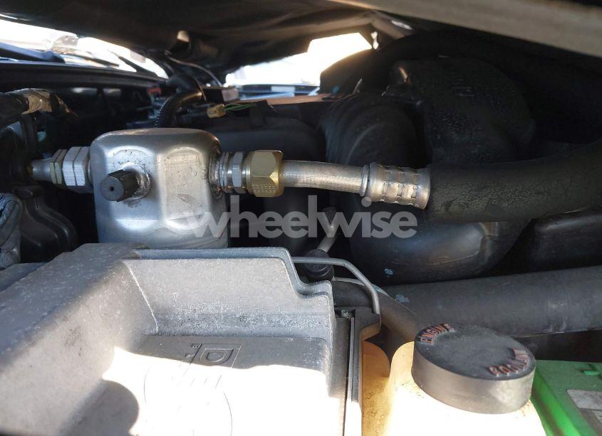 Photo 10 of 1999 Chevrolet S-10 LS (VIN 1GCCS1443X8142025)