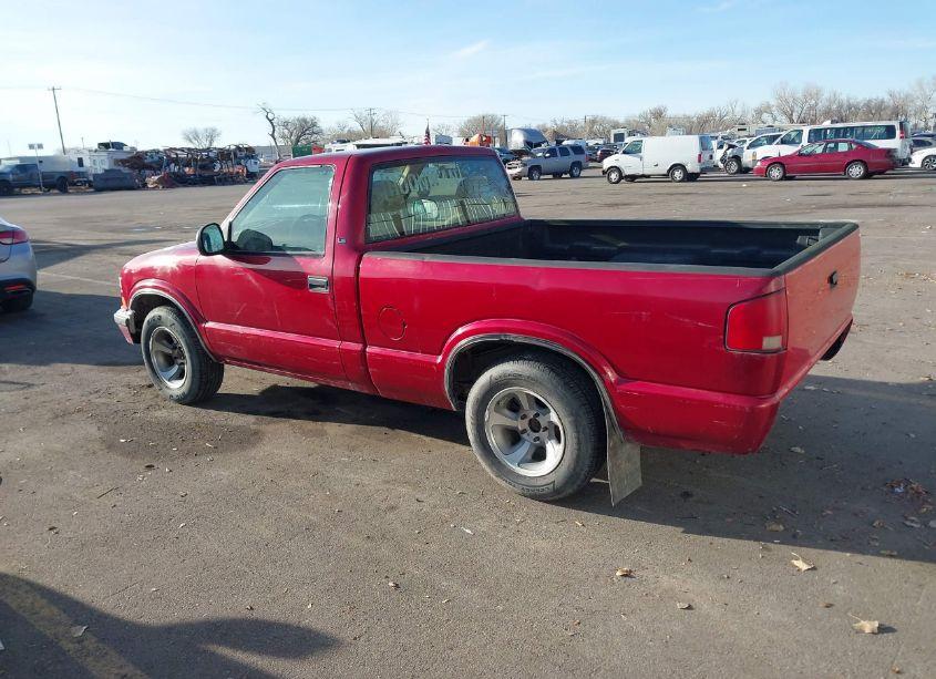 Photo 3 of 1998 Chevrolet S-10 LS FLEETSIDE CMI (VIN 1GCCS1444W8113034)