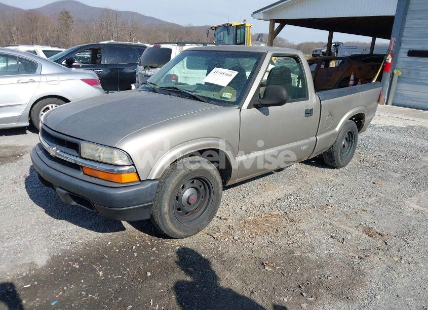Photo 2 of 1998 Chevrolet S-10 FLEETSIDE (VIN 1GCCS1444W8157454)