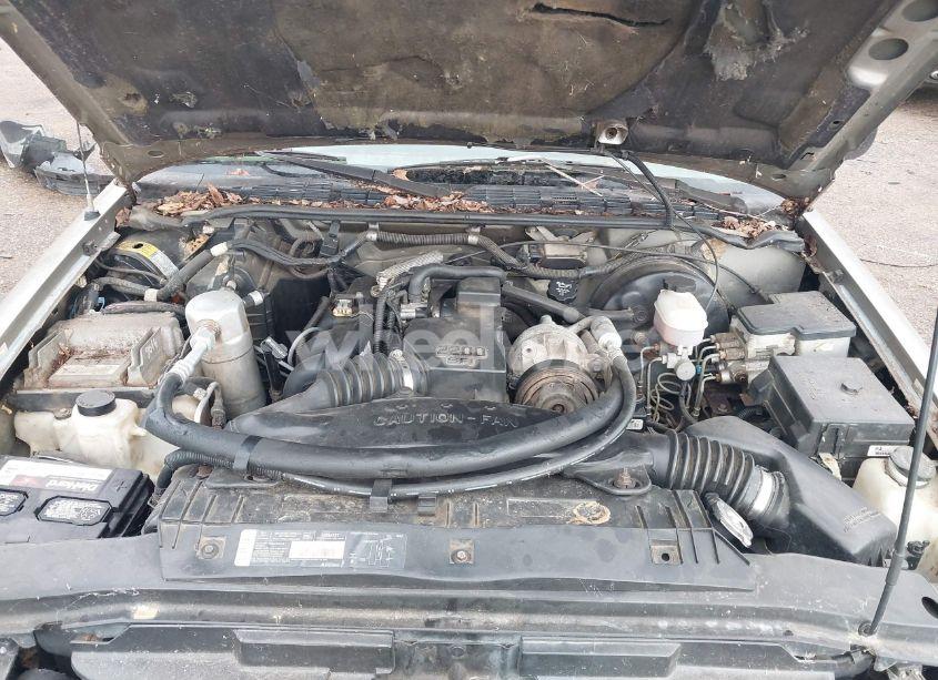 Photo 10 of 1998 Chevrolet S-10 LS FLEETSIDE (VIN 1GCCS1444WK249330)