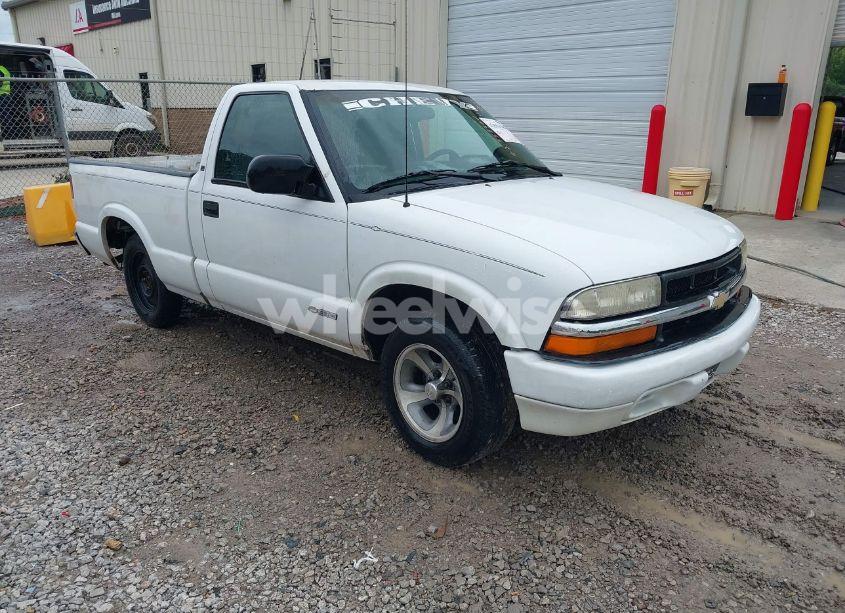 2000 Chevrolet S-10 LS (VIN 1GCCS1444YK101486) main photo