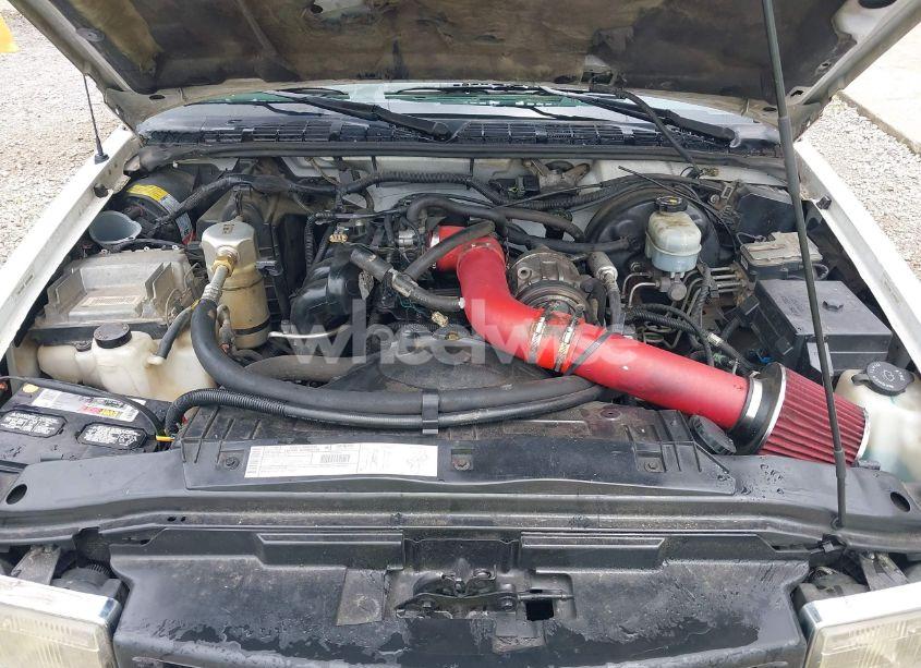 Photo 10 of 2000 Chevrolet S-10 LS (VIN 1GCCS1444YK101486)