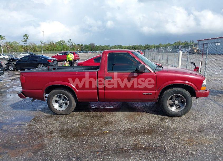 Photo 13 of 2000 Chevrolet S-10 LS (VIN 1GCCS1444YK167617)