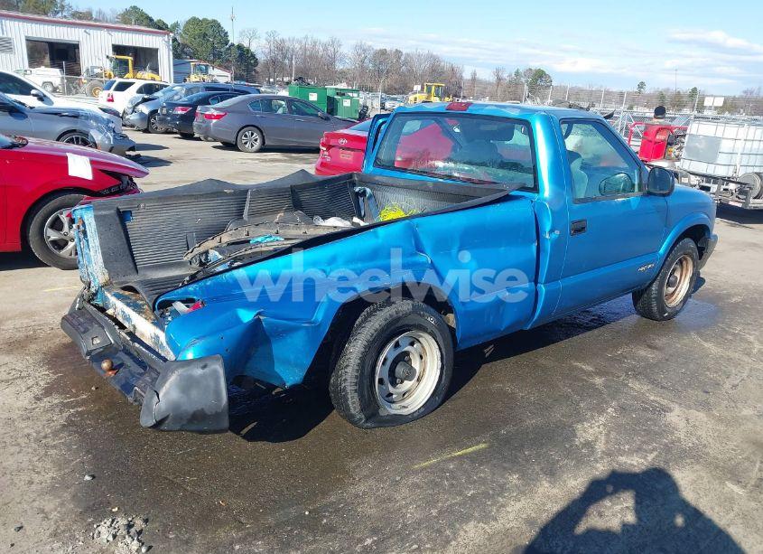 Photo 4 of 1995 Chevrolet S TRUCK S10 (VIN 1GCCS1445SK252571)