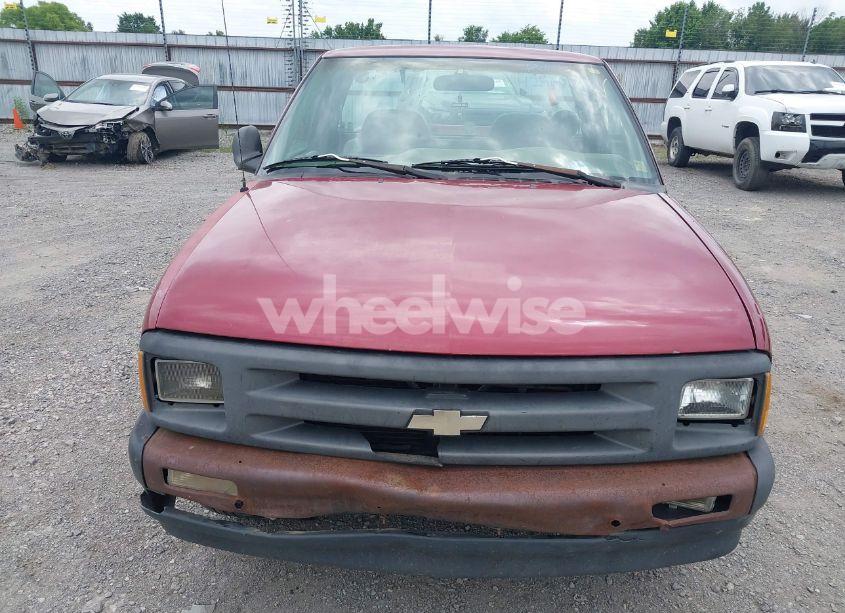 Photo 6 of 1996 Chevrolet S TRUCK S10 (VIN 1GCCS1445TK201136)