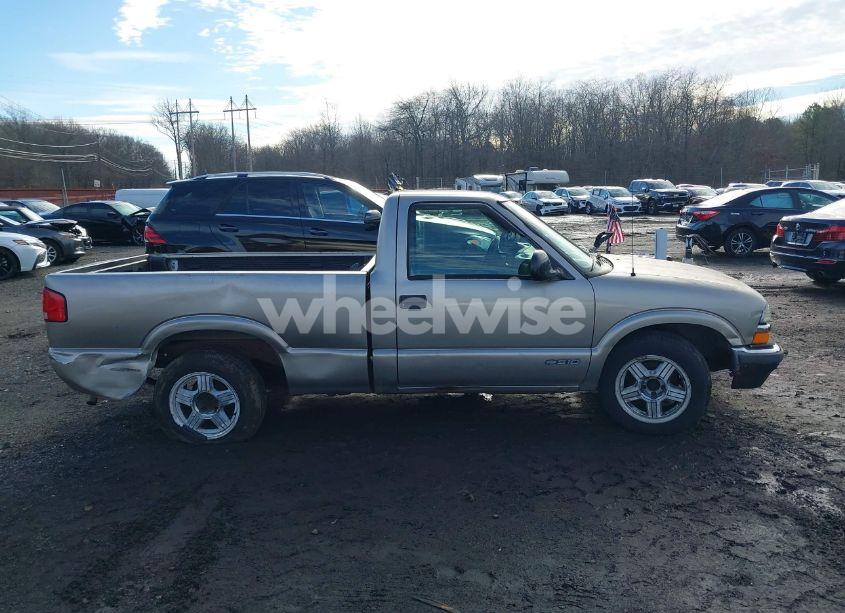 Photo 13 of 1998 Chevrolet S-10 FLEETSIDE (VIN 1GCCS1445W8245512)