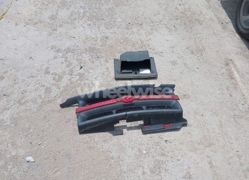 Photo 12 of 1999 Chevrolet S-10 LS (VIN 1GCCS1445X8191064)