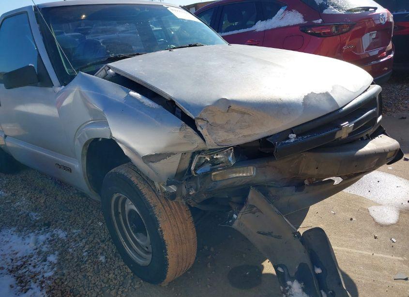 Photo 6 of 1995 Chevrolet S TRUCK S10 (VIN 1GCCS1446SK145500)