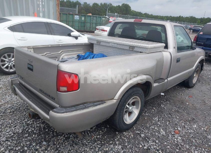 Photo 4 of 1998 Chevrolet S-10 LS SPORTSIDE (VIN 1GCCS1446W8190522)