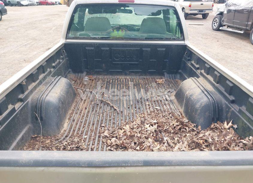 Photo 8 of 1999 Chevrolet S-10 (VIN 1GCCS1446X8101789)