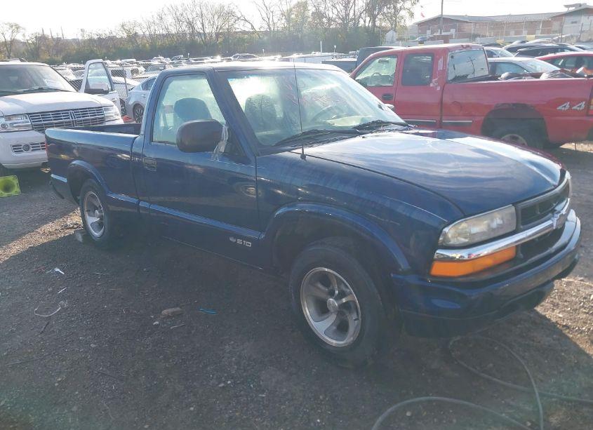 2000 Chevrolet S-10 LS (VIN 1GCCS1446YK174097) main photo