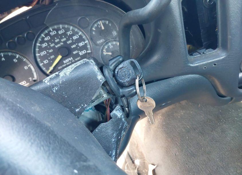 Photo 11 of 2000 Chevrolet S-10 LS (VIN 1GCCS1446YK174097)