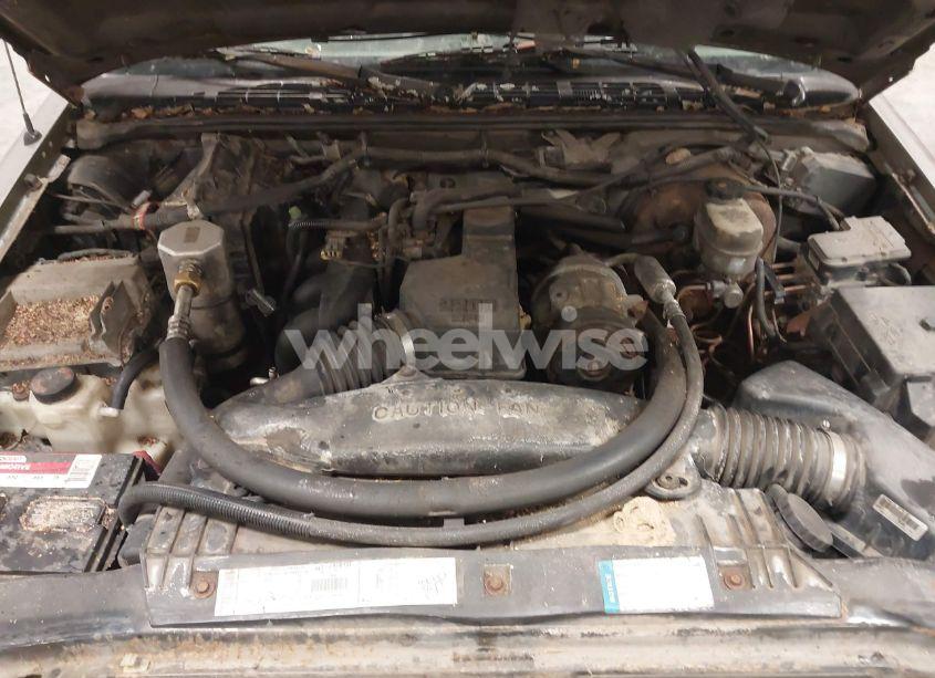 Photo 10 of 2000 Chevrolet S-10 LS (VIN 1GCCS1446YK192616)