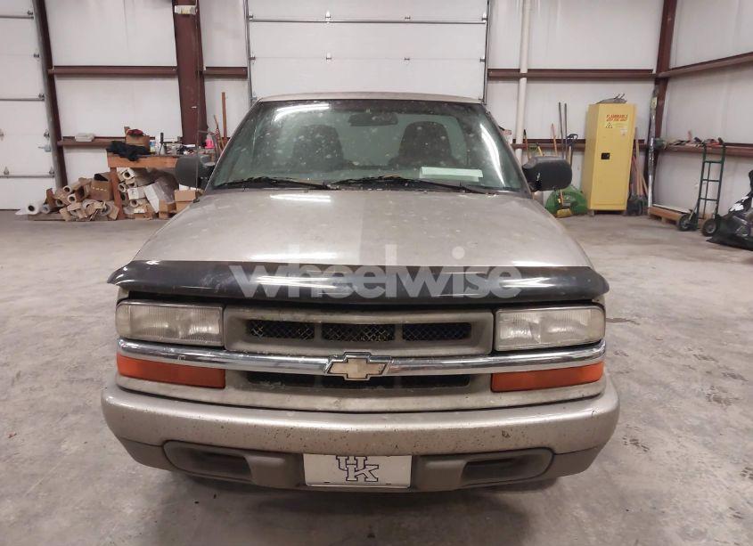 Photo 6 of 2000 Chevrolet S-10 LS (VIN 1GCCS1446YK192616)