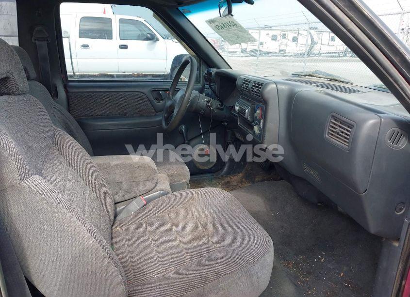 Photo 5 of 1994 Chevrolet S TRUCK S10 (VIN 1GCCS1447R8110780)