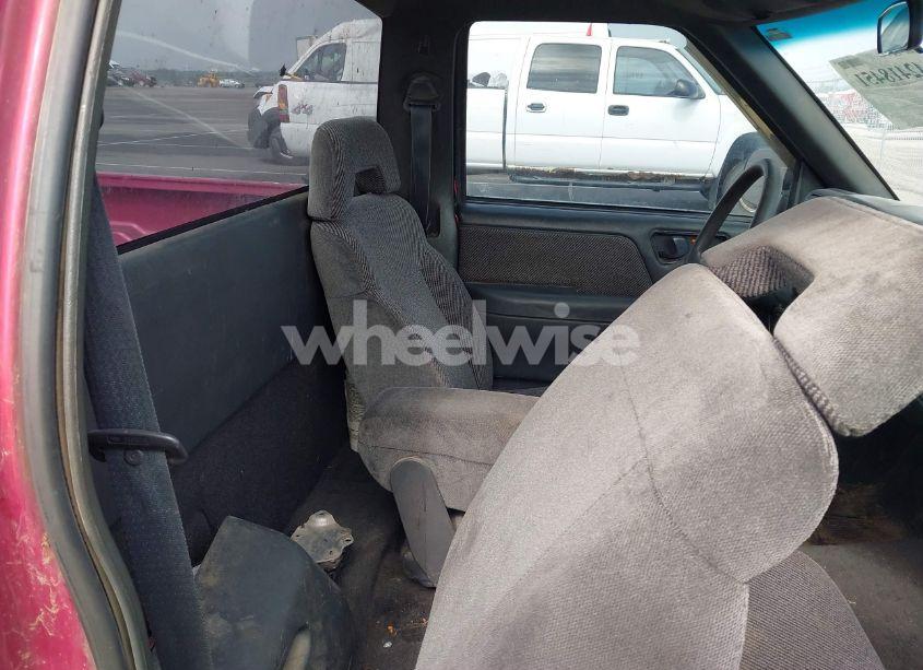 Photo 8 of 1994 Chevrolet S TRUCK S10 (VIN 1GCCS1447R8110780)